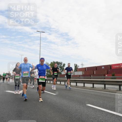 03.10.2025 - Köhlbrandbrückenlauf Matties Gatica Varas http://msf.ph/oto/9171623 03.10.2025 15:17:31 Position 3  meine-sportfotos.de