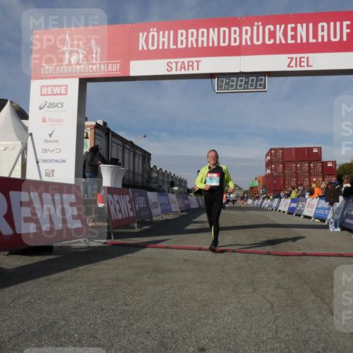 03.10.2025 - Köhlbrandbrückenlauf Matties Gatica Varas http://msf.ph/oto/9171626 03.10.2025 10:38:04 Ziel 2505, 2688 meine-sportfotos.de