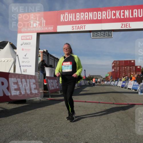 03.10.2025 - Köhlbrandbrückenlauf Matties Gatica Varas http://msf.ph/oto/9171632 03.10.2025 10:38:05 Ziel 2597, 2688 meine-sportfotos.de