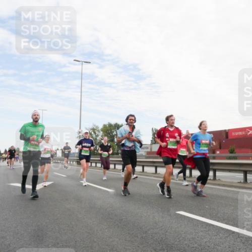 03.10.2025 - Köhlbrandbrückenlauf Matties Gatica Varas http://msf.ph/oto/9171647 03.10.2025 15:17:38 Position 3  meine-sportfotos.de