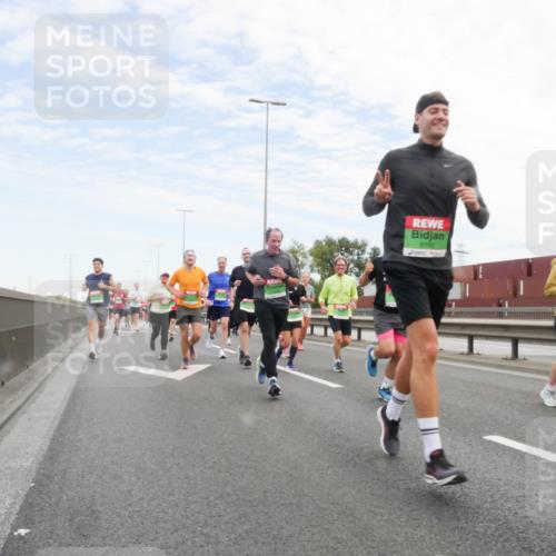 03.10.2025 - Köhlbrandbrückenlauf Matties Gatica Varas http://msf.ph/oto/9171704 03.10.2025 15:17:54 Position 3 9100 meine-sportfotos.de