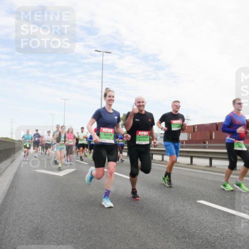 03.10.2025 - Köhlbrandbrückenlauf Matties Gatica Varas http://msf.ph/oto/9171738 03.10.2025 15:18:03 Position 3 8048 meine-sportfotos.de