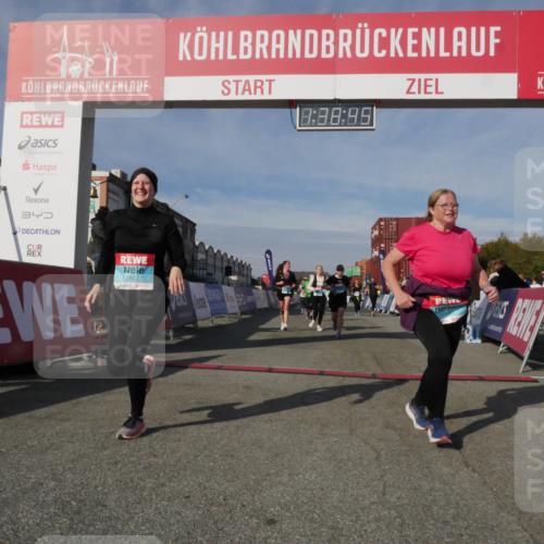 03.10.2025 - Köhlbrandbrückenlauf Matties Gatica Varas http://msf.ph/oto/9171741 03.10.2025 10:38:47 Ziel 2042, 2279, 2626, 2627, 2859, 2860, 3437, 3438, 3442, 3621 meine-sportfotos.de