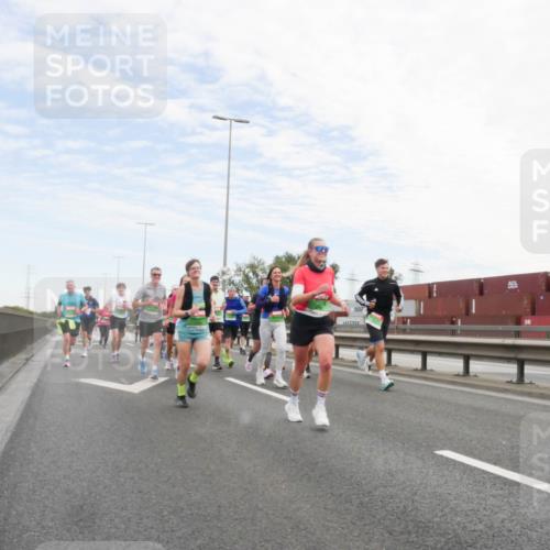 03.10.2025 - Köhlbrandbrückenlauf Matties Gatica Varas http://msf.ph/oto/9171742 03.10.2025 15:18:04 Position 3  meine-sportfotos.de