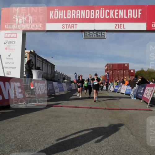 03.10.2025 - Köhlbrandbrückenlauf Matties Gatica Varas http://msf.ph/oto/9171746 03.10.2025 10:38:48 Ziel 2042, 2279, 2626, 2627, 2859, 2860, 3437, 3438, 3442, 3621 meine-sportfotos.de