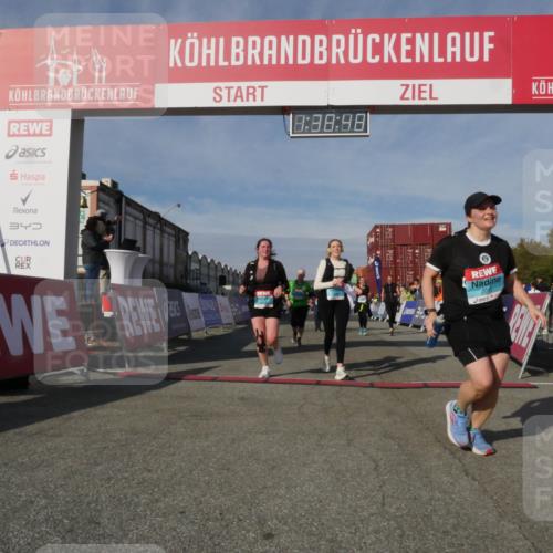 03.10.2025 - Köhlbrandbrückenlauf Matties Gatica Varas http://msf.ph/oto/9171752 03.10.2025 10:38:50 Ziel 2279, 2575, 2626, 2627, 2859, 2860, 3040, 3437, 3438, 3442, 3475, 3621 meine-sportfotos.de