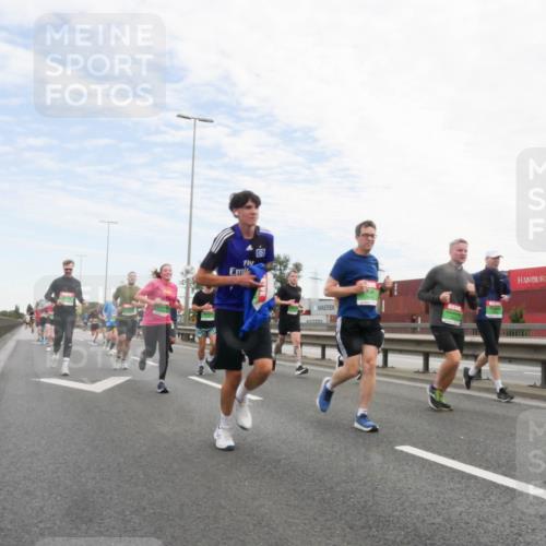 03.10.2025 - Köhlbrandbrückenlauf Matties Gatica Varas http://msf.ph/oto/9171761 03.10.2025 15:18:09 Position 3 6 meine-sportfotos.de