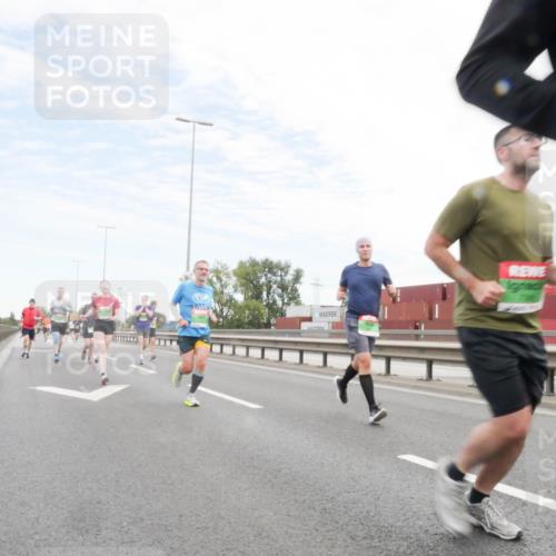 03.10.2025 - Köhlbrandbrückenlauf Matties Gatica Varas http://msf.ph/oto/9171771 03.10.2025 15:18:12 Position 3 3 meine-sportfotos.de