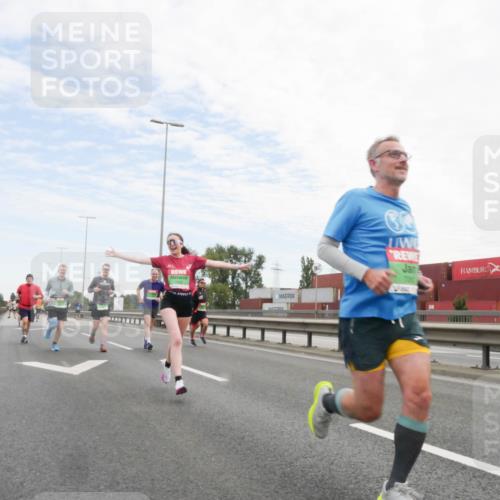 03.10.2025 - Köhlbrandbrückenlauf Matties Gatica Varas http://msf.ph/oto/9171777 03.10.2025 15:18:13 Position 3  meine-sportfotos.de