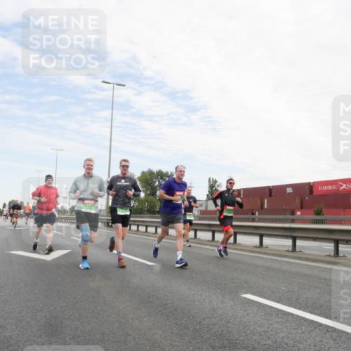03.10.2025 - Köhlbrandbrückenlauf Matties Gatica Varas http://msf.ph/oto/9171785 03.10.2025 15:18:15 Position 3  meine-sportfotos.de