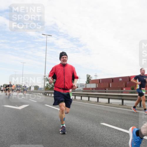 03.10.2025 - Köhlbrandbrückenlauf Matties Gatica Varas http://msf.ph/oto/9171793 03.10.2025 15:18:17 Position 3  meine-sportfotos.de