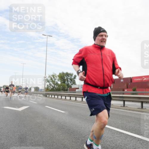 03.10.2025 - Köhlbrandbrückenlauf Matties Gatica Varas http://msf.ph/oto/9171795 03.10.2025 15:18:17 Position 3  meine-sportfotos.de