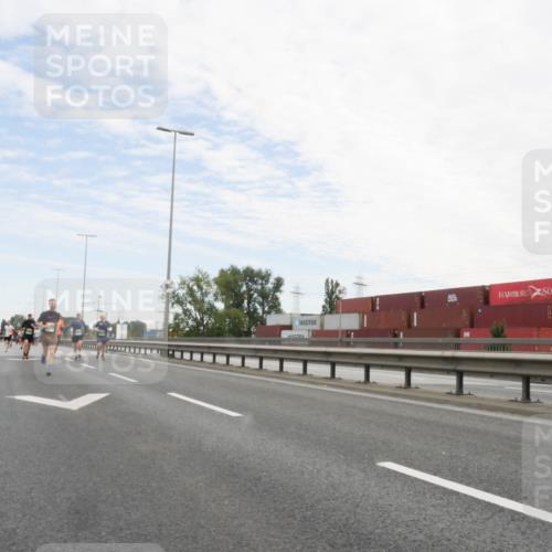 03.10.2025 - Köhlbrandbrückenlauf Matties Gatica Varas http://msf.ph/oto/9171796 03.10.2025 15:18:18 Position 3  meine-sportfotos.de
