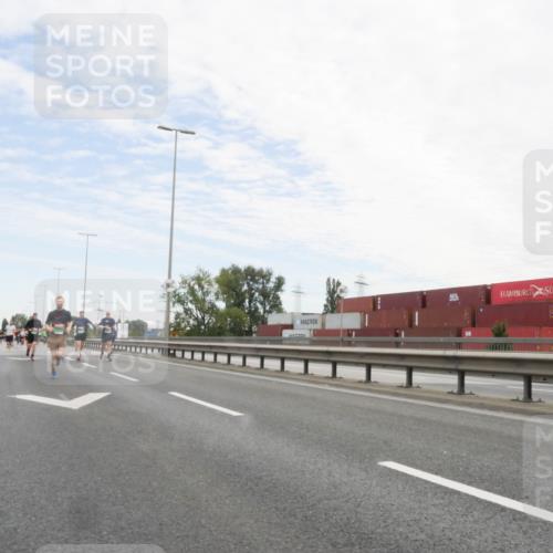 03.10.2025 - Köhlbrandbrückenlauf Matties Gatica Varas http://msf.ph/oto/9171798 03.10.2025 15:18:18 Position 3  meine-sportfotos.de