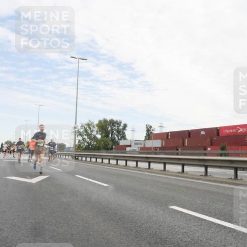 03.10.2025 - Köhlbrandbrückenlauf Matties Gatica Varas http://msf.ph/oto/9171802 03.10.2025 15:18:19 Position 3  meine-sportfotos.de