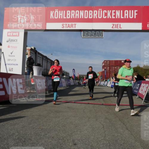 03.10.2025 - Köhlbrandbrückenlauf Matties Gatica Varas http://msf.ph/oto/9171805 03.10.2025 10:39:02 Ziel 2434, 2438, 2756, 3412, 3413, 3475, 3733 meine-sportfotos.de