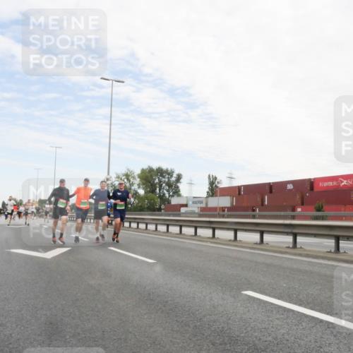 03.10.2025 - Köhlbrandbrückenlauf Matties Gatica Varas http://msf.ph/oto/9171815 03.10.2025 15:18:22 Position 3  meine-sportfotos.de