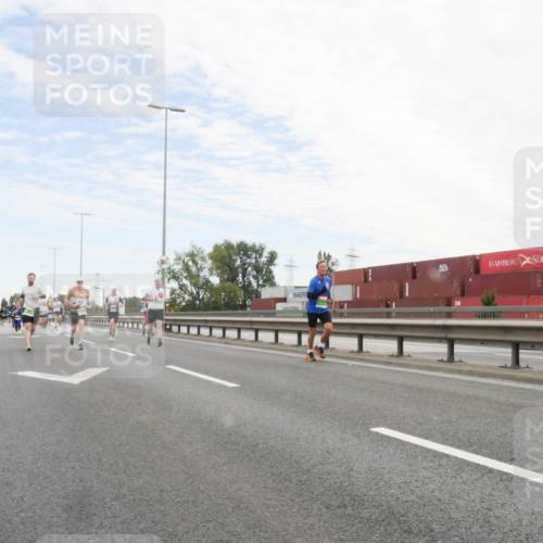03.10.2025 - Köhlbrandbrückenlauf Matties Gatica Varas http://msf.ph/oto/9171831 03.10.2025 15:18:26 Position 3  meine-sportfotos.de
