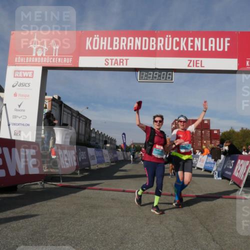 03.10.2025 - Köhlbrandbrückenlauf Matties Gatica Varas http://msf.ph/oto/9171832 03.10.2025 10:39:08 Ziel 1256, 1880, 2378, 2438, 2442, 2756, 3130, 3433, 3733 meine-sportfotos.de