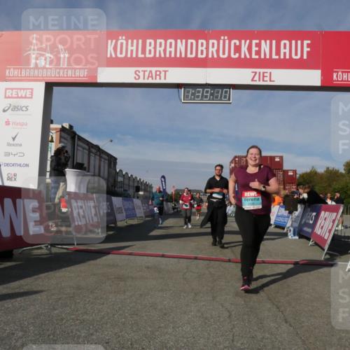 03.10.2025 - Köhlbrandbrückenlauf Matties Gatica Varas http://msf.ph/oto/9171846 03.10.2025 10:39:12 Ziel 1256, 1880, 2261, 2378, 2442, 3130, 3433, 3733 meine-sportfotos.de
