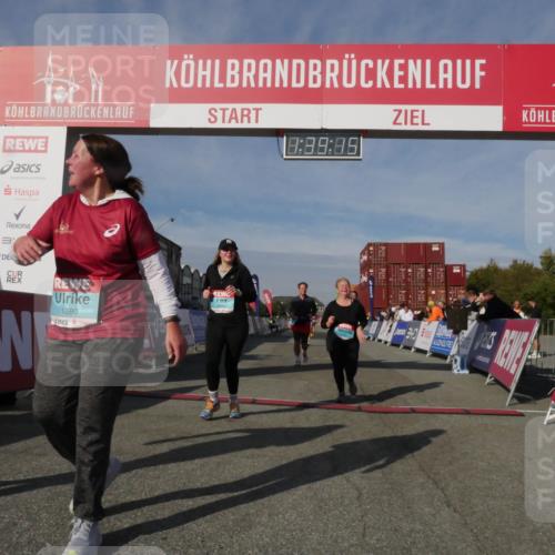 03.10.2025 - Köhlbrandbrückenlauf Matties Gatica Varas http://msf.ph/oto/9171866 03.10.2025 10:39:17 Ziel 1256, 2261, 2442, 3130, 3637, 3639 meine-sportfotos.de