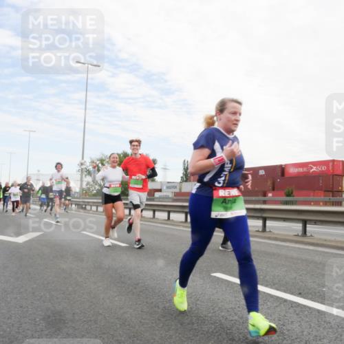 03.10.2025 - Köhlbrandbrückenlauf Matties Gatica Varas http://msf.ph/oto/9171867 03.10.2025 15:18:35 Position 3  meine-sportfotos.de