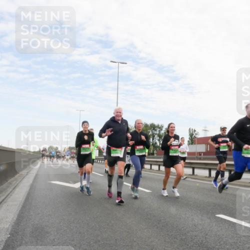 03.10.2025 - Köhlbrandbrückenlauf Matties Gatica Varas http://msf.ph/oto/9171888 03.10.2025 15:18:41 Position 3  meine-sportfotos.de