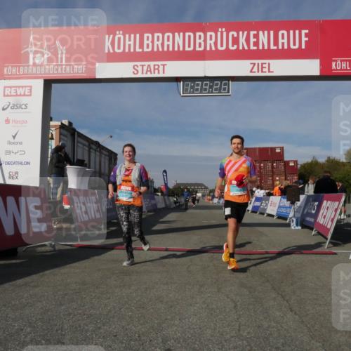 03.10.2025 - Köhlbrandbrückenlauf Matties Gatica Varas http://msf.ph/oto/9171896 03.10.2025 10:39:28 Ziel 3286 meine-sportfotos.de
