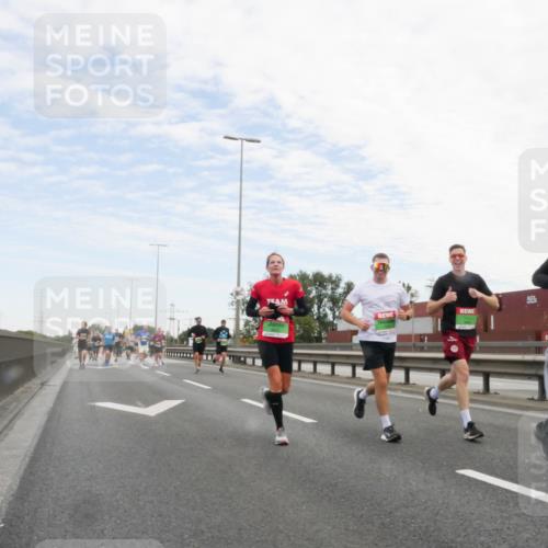 03.10.2025 - Köhlbrandbrückenlauf Matties Gatica Varas http://msf.ph/oto/9171901 03.10.2025 15:18:44 Position 3  meine-sportfotos.de