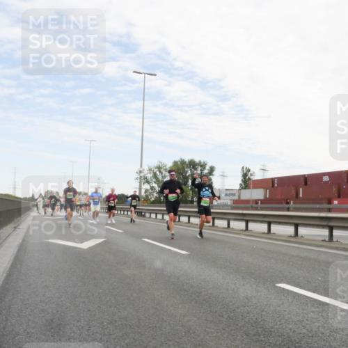 03.10.2025 - Köhlbrandbrückenlauf Matties Gatica Varas http://msf.ph/oto/9171910 03.10.2025 15:18:47 Position 3  meine-sportfotos.de