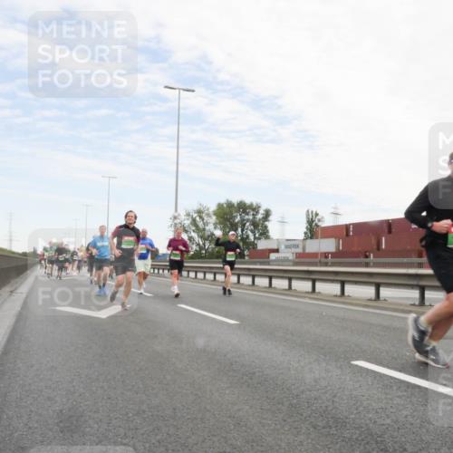 03.10.2025 - Köhlbrandbrückenlauf Matties Gatica Varas http://msf.ph/oto/9171918 03.10.2025 15:18:48 Position 3  meine-sportfotos.de