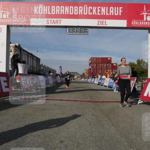 03.10.2025 - Köhlbrandbrückenlauf Matties Gatica Varas http://msf.ph/oto/9171948 03.10.2025 10:39:45 Ziel 2572, 3543 meine-sportfotos.de