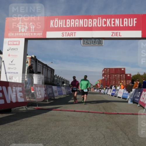 03.10.2025 - Köhlbrandbrückenlauf Matties Gatica Varas http://msf.ph/oto/9171986 03.10.2025 10:40:09 Ziel 2288, 2426, 2479, 2839, 3456 meine-sportfotos.de