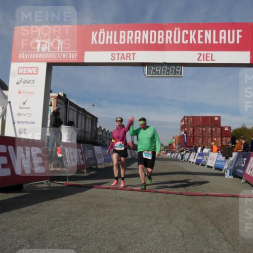 03.10.2025 - Köhlbrandbrückenlauf Matties Gatica Varas http://msf.ph/oto/9171990 03.10.2025 10:40:10 Ziel 2288, 2426, 2479, 2516, 2839, 3456 meine-sportfotos.de