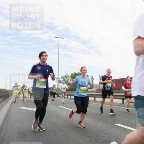 03.10.2025 - Köhlbrandbrückenlauf Matties Gatica Varas http://msf.ph/oto/9171991 03.10.2025 15:19:06 Position 3 7463 meine-sportfotos.de