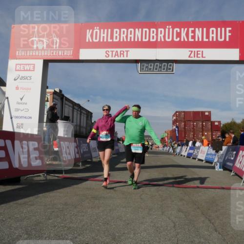 03.10.2025 - Köhlbrandbrückenlauf Matties Gatica Varas http://msf.ph/oto/9171992 03.10.2025 10:40:11 Ziel 2288, 2426, 2516, 3456 meine-sportfotos.de