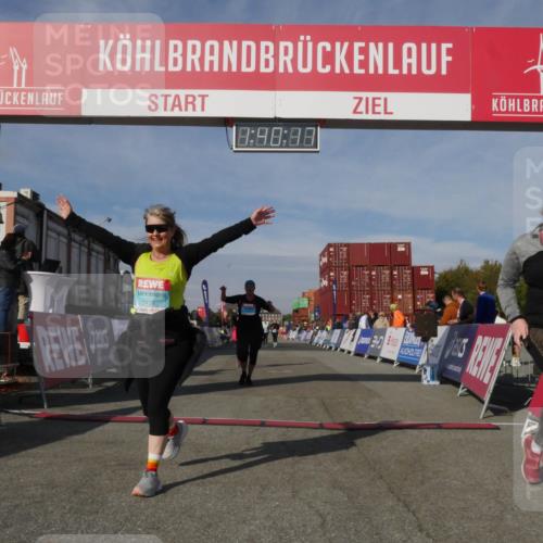 03.10.2025 - Köhlbrandbrückenlauf Matties Gatica Varas http://msf.ph/oto/9172012 03.10.2025 10:40:18 Ziel 2288, 2516, 2926, 2927, 2928 meine-sportfotos.de