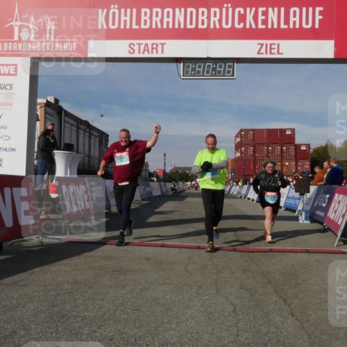 03.10.2025 - Köhlbrandbrückenlauf Matties Gatica Varas http://msf.ph/oto/9172079 03.10.2025 10:40:48 Ziel 3319 meine-sportfotos.de