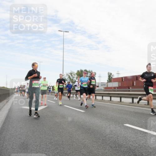 03.10.2025 - Köhlbrandbrückenlauf Matties Gatica Varas http://msf.ph/oto/9172084 03.10.2025 15:19:28 Position 3  meine-sportfotos.de