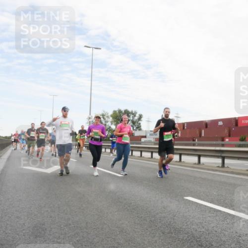 03.10.2025 - Köhlbrandbrückenlauf Matties Gatica Varas http://msf.ph/oto/9172101 03.10.2025 15:19:33 Position 3  meine-sportfotos.de
