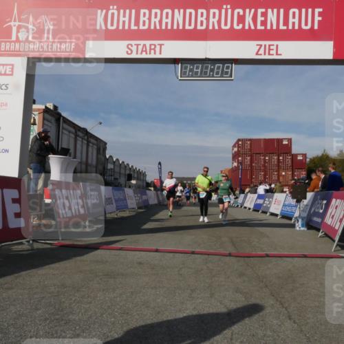 03.10.2025 - Köhlbrandbrückenlauf Matties Gatica Varas http://msf.ph/oto/9172106 03.10.2025 10:41:11 Ziel 2223, 2260, 2485 meine-sportfotos.de