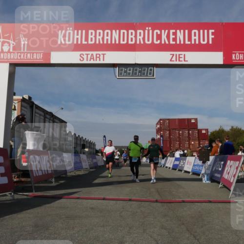 03.10.2025 - Köhlbrandbrückenlauf Matties Gatica Varas http://msf.ph/oto/9172110 03.10.2025 10:41:12 Ziel 1518, 1981, 2223, 2260, 2485, 2723, 3080 meine-sportfotos.de