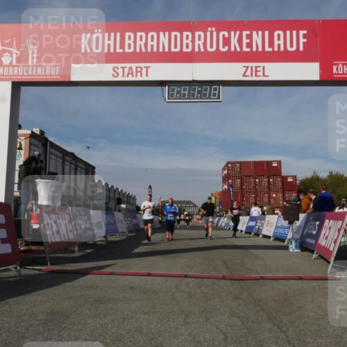 03.10.2025 - Köhlbrandbrückenlauf Matties Gatica Varas http://msf.ph/oto/9172126 03.10.2025 10:41:20 Ziel 1518, 1981, 2723, 3080, 3373, 3374 meine-sportfotos.de
