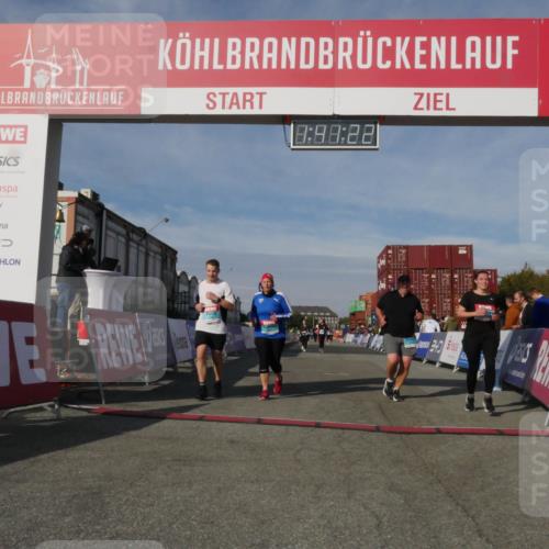 03.10.2025 - Köhlbrandbrückenlauf Matties Gatica Varas http://msf.ph/oto/9172143 03.10.2025 10:41:24 Ziel 1518, 1981, 2723, 3080, 3373, 3374 meine-sportfotos.de