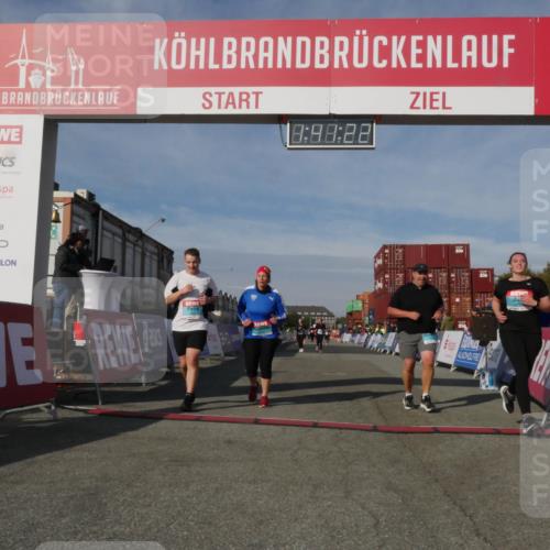 03.10.2025 - Köhlbrandbrückenlauf Matties Gatica Varas http://msf.ph/oto/9172145 03.10.2025 10:41:24 Ziel 1518, 1981, 2723, 3080, 3373, 3374 meine-sportfotos.de
