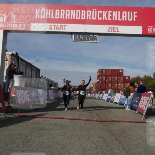 03.10.2025 - Köhlbrandbrückenlauf Matties Gatica Varas http://msf.ph/oto/9172164 03.10.2025 10:41:31 Ziel 2199, 2547, 3373, 3374 meine-sportfotos.de