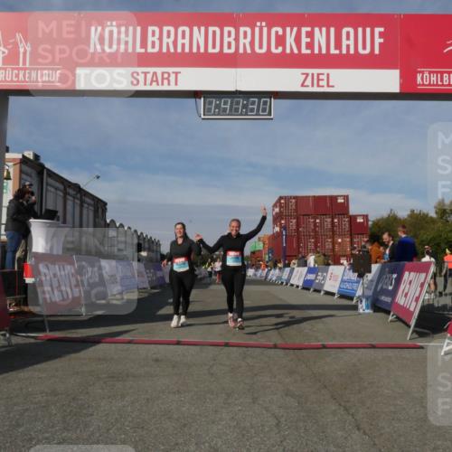 03.10.2025 - Köhlbrandbrückenlauf Matties Gatica Varas http://msf.ph/oto/9172166 03.10.2025 10:41:31 Ziel 2199, 2547, 3373, 3374 meine-sportfotos.de