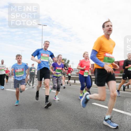 03.10.2025 - Köhlbrandbrückenlauf Matties Gatica Varas http://msf.ph/oto/9172181 03.10.2025 15:19:52 Position 3 7609, 9458 meine-sportfotos.de