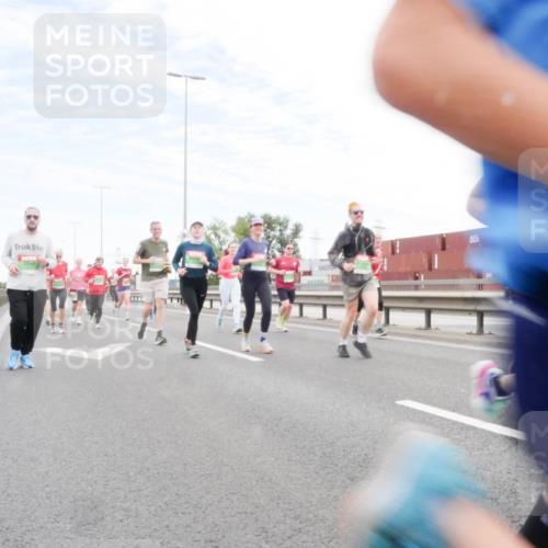 03.10.2025 - Köhlbrandbrückenlauf Matties Gatica Varas http://msf.ph/oto/9172185 03.10.2025 15:19:53 Position 3  meine-sportfotos.de