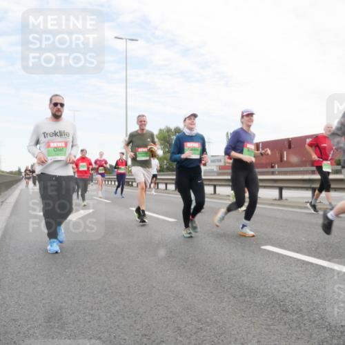 03.10.2025 - Köhlbrandbrückenlauf Matties Gatica Varas http://msf.ph/oto/9172189 03.10.2025 15:19:54 Position 3 7477 meine-sportfotos.de